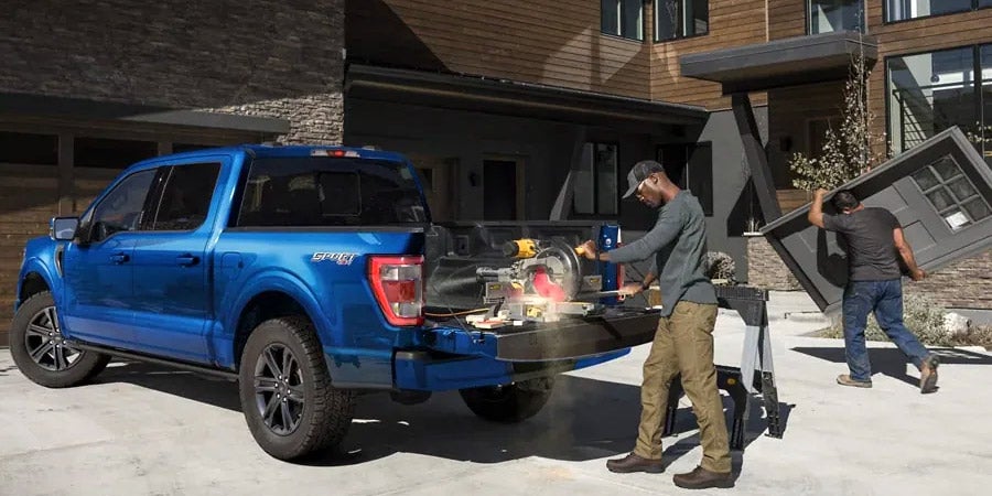 Ford F-150 tailgate work surface